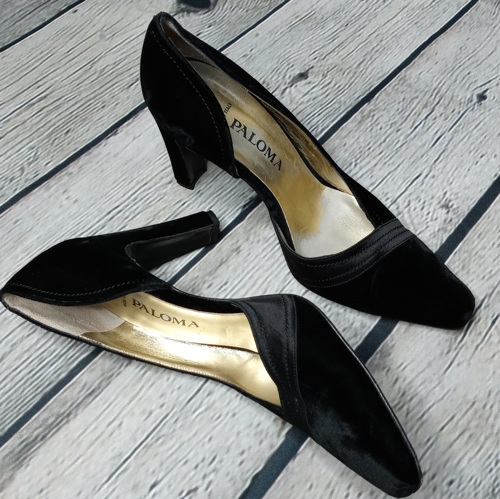Vintage Paloma Black Velvet Classy Chic Heels